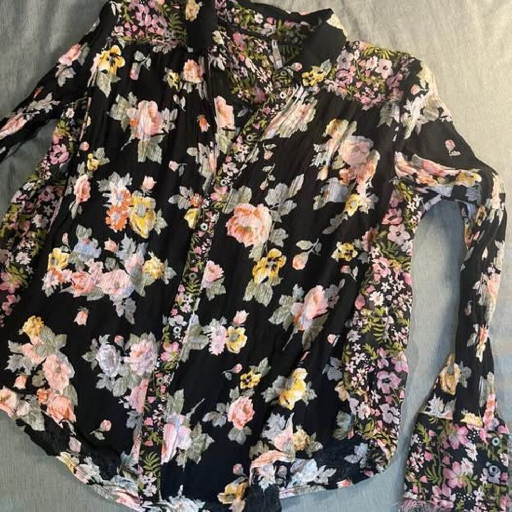 Free People Floral Button-Down Shirt w sheer panels blouse long sleeve